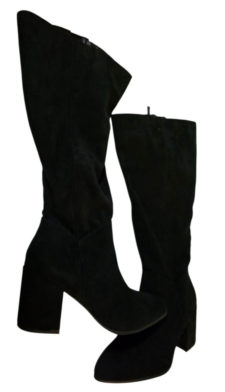 Torrid Faux Suede Heeled Knee Boots NWOB Dz 10.5 WW